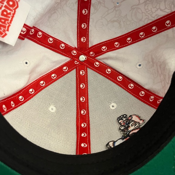 Super Mario baseball cap lol - Picture 5 of 6